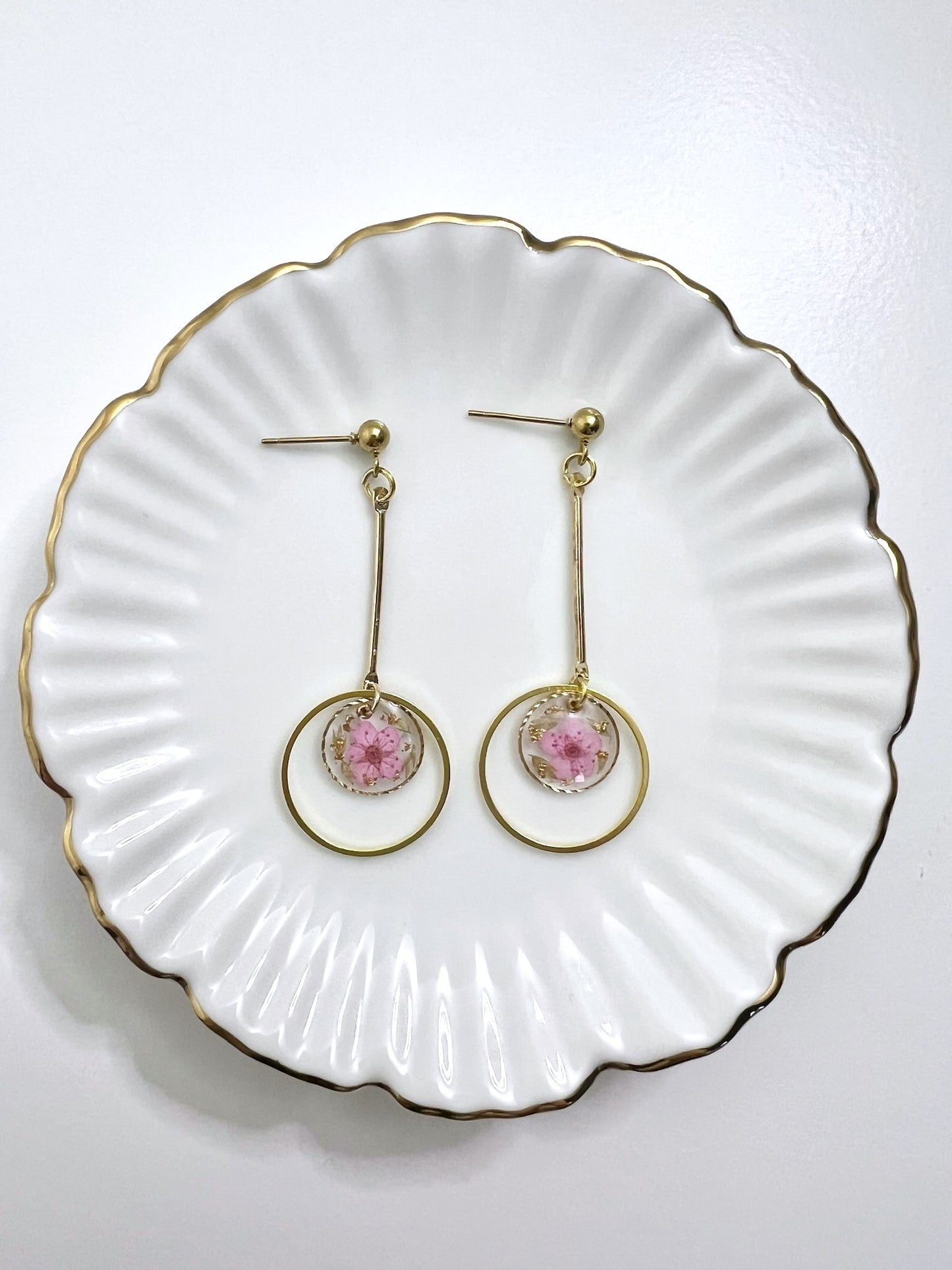 Alchemist Earrings Pink.
