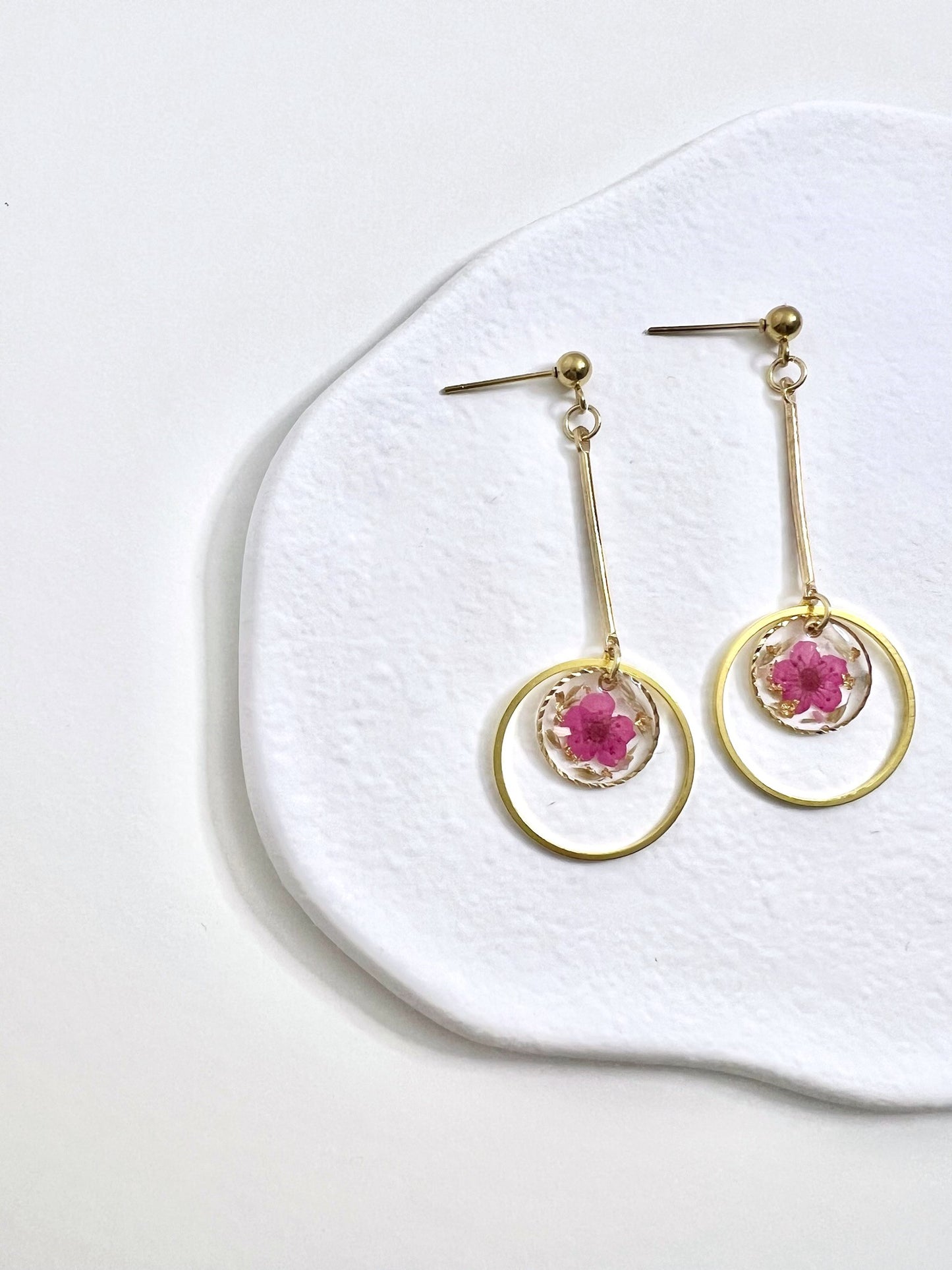 Alchemist Earrings Red.