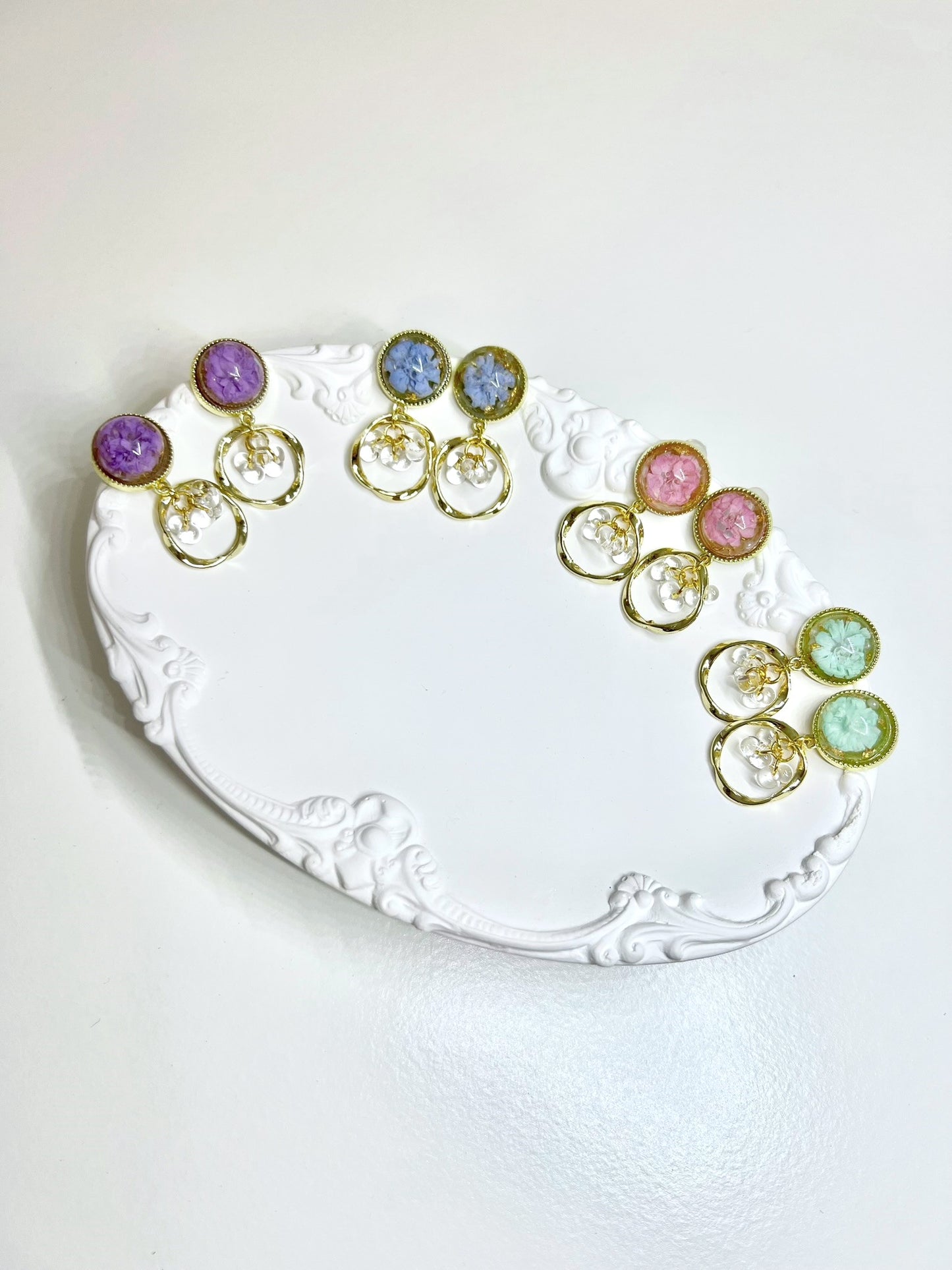 Cho's Bright Earrings.