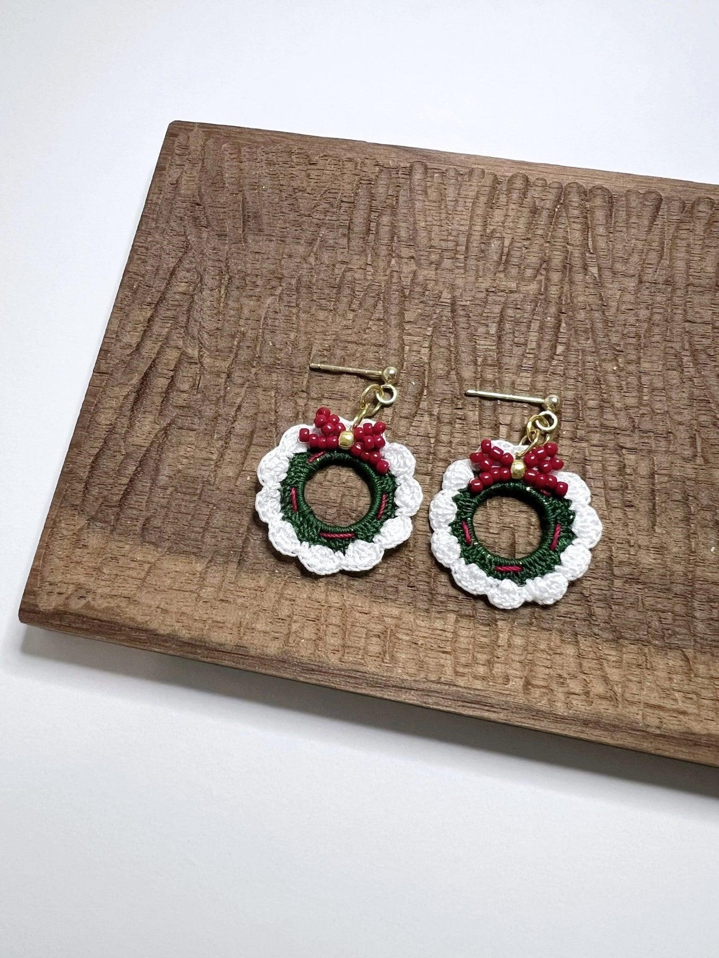 Christmas Wreath Earrings.