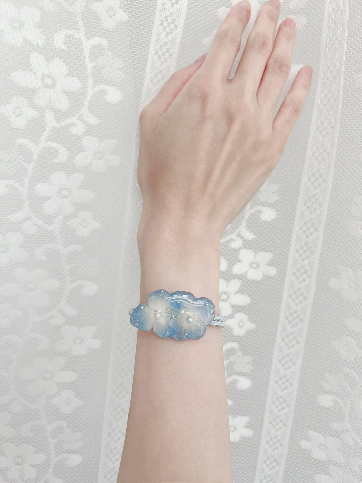 Endless Summer Ponytail Holder Demo.