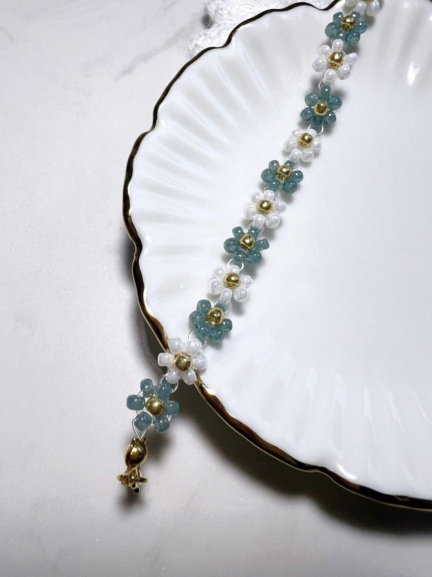 Icy Breeze Bracelet Blue.