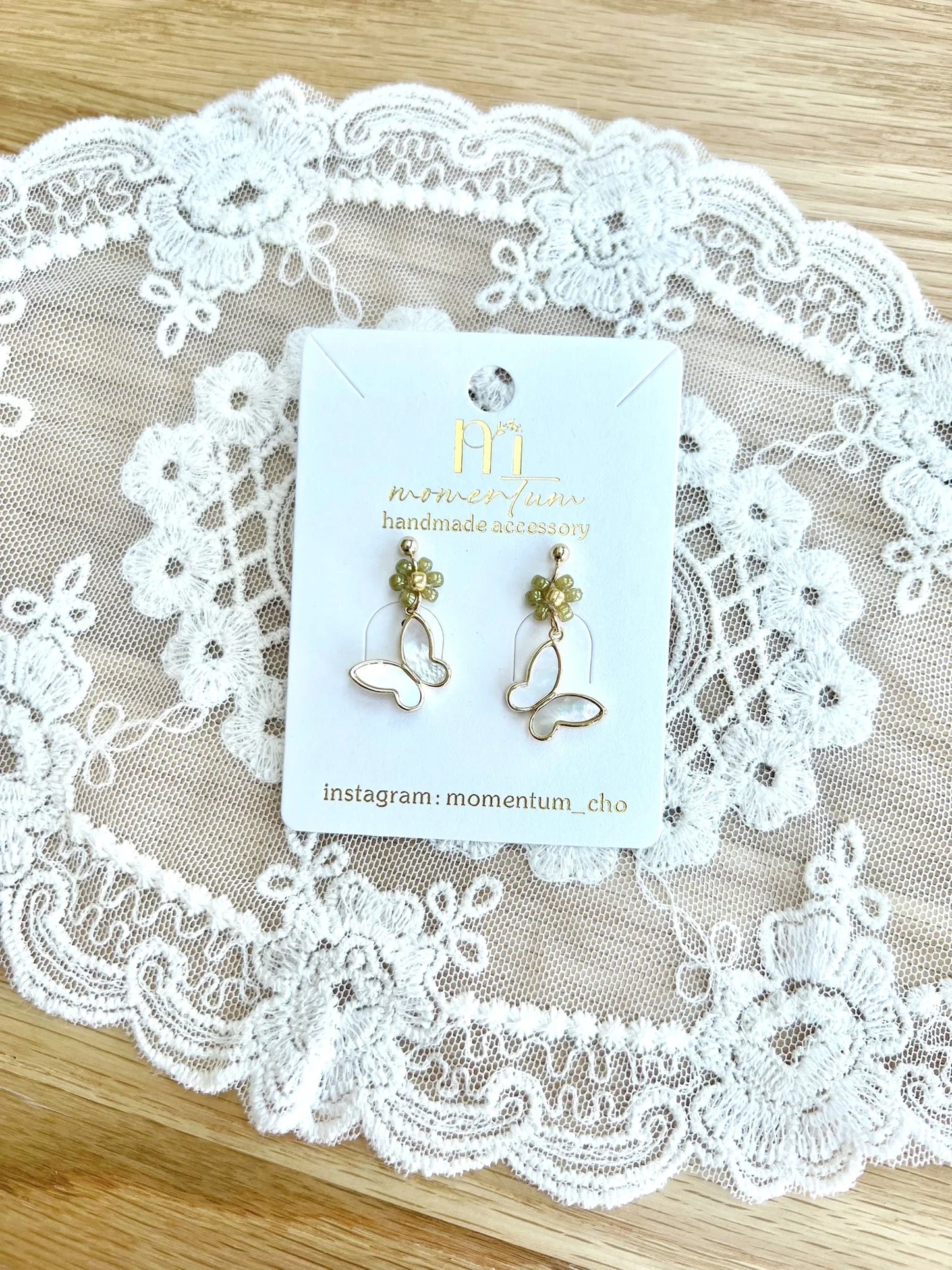 Moonlit Meadow Earrings Green.