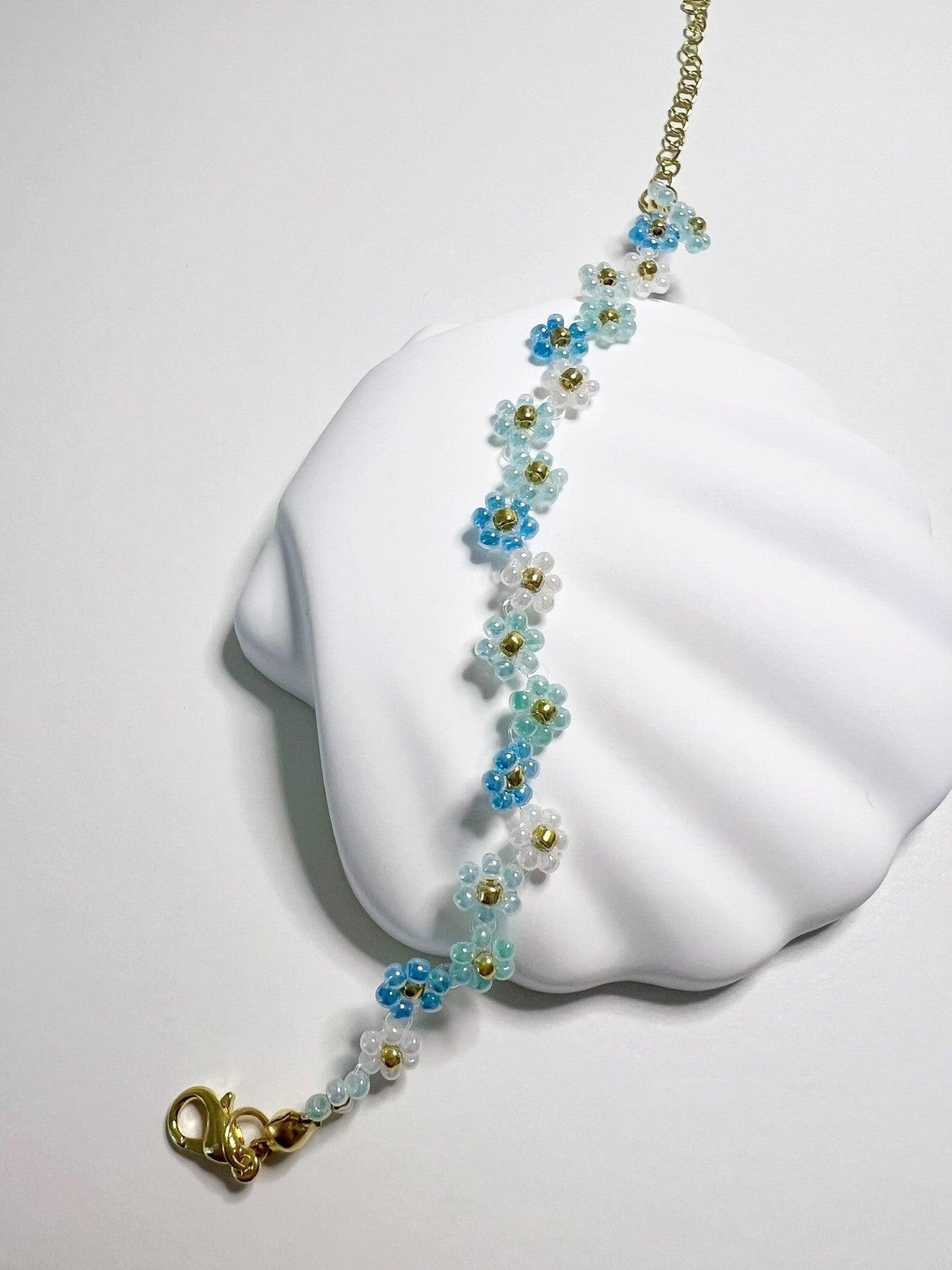 Seashell Blue Bracelets End.