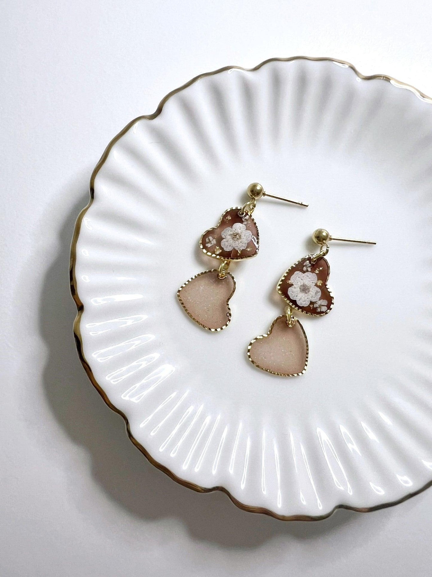 Tea For Two Earrings Brown.