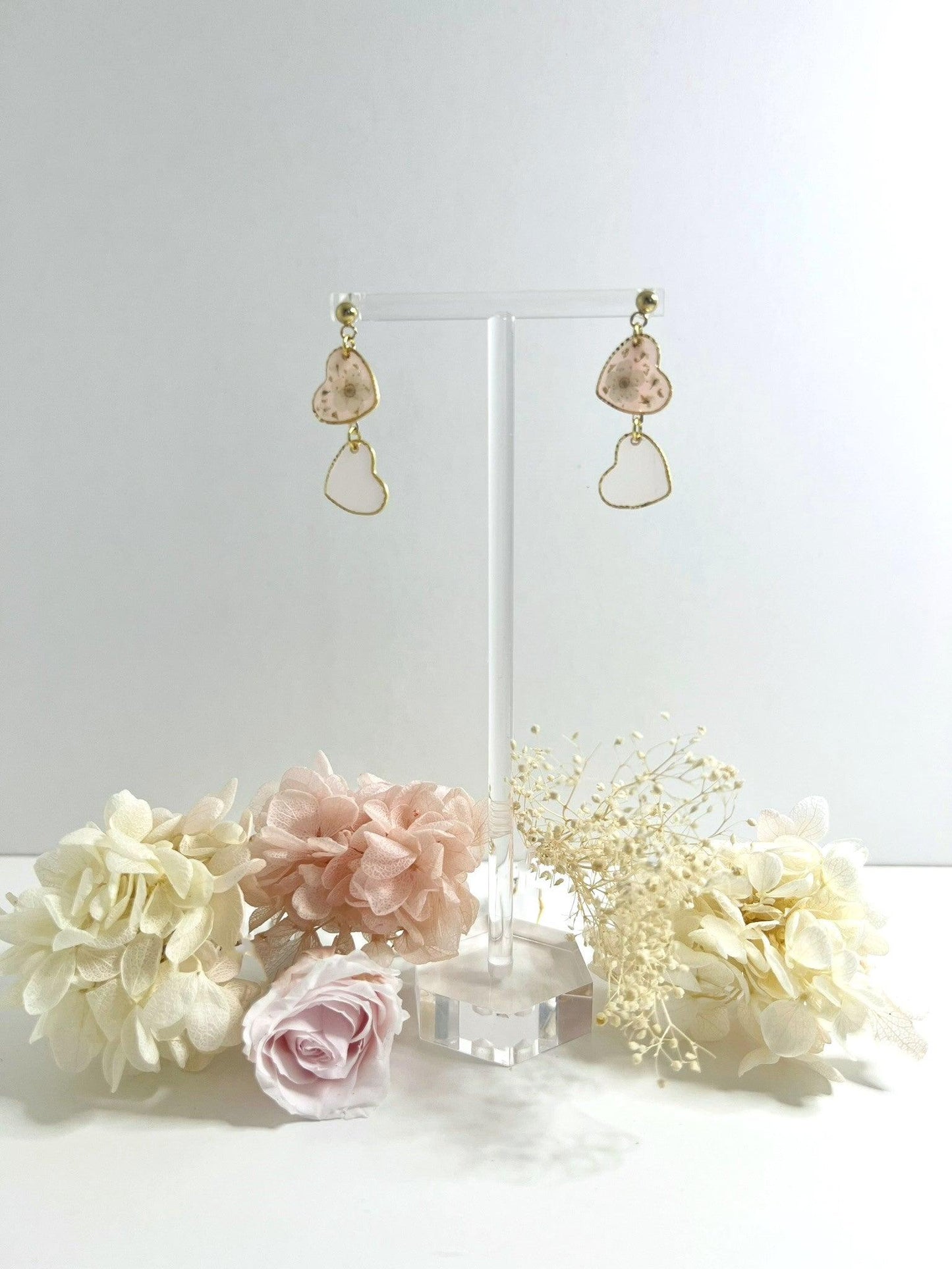 Tea For Two Earrings Pink Demo.
