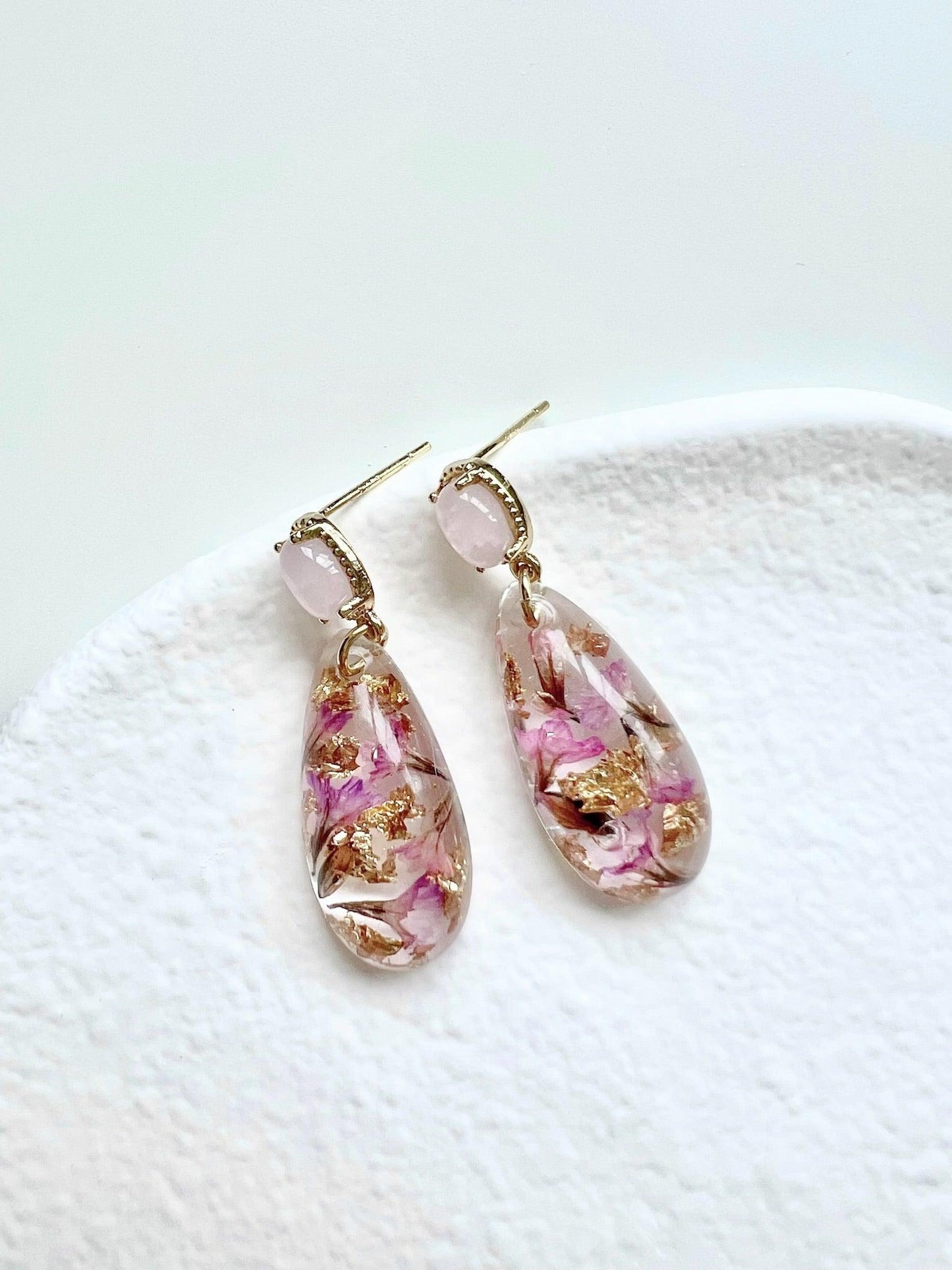 Velvet Goldmine Earrings Pink.