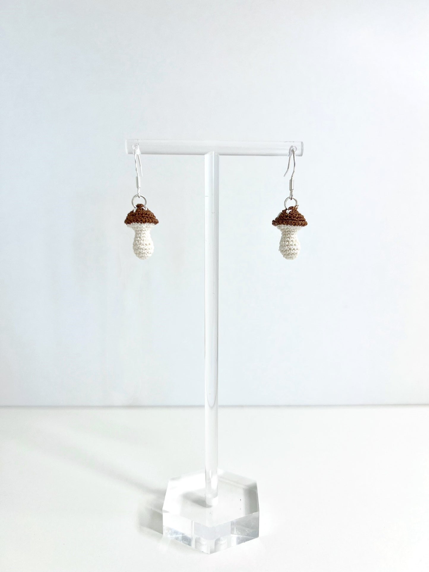 Whispers Of The Forest Earrings Brown Demo.