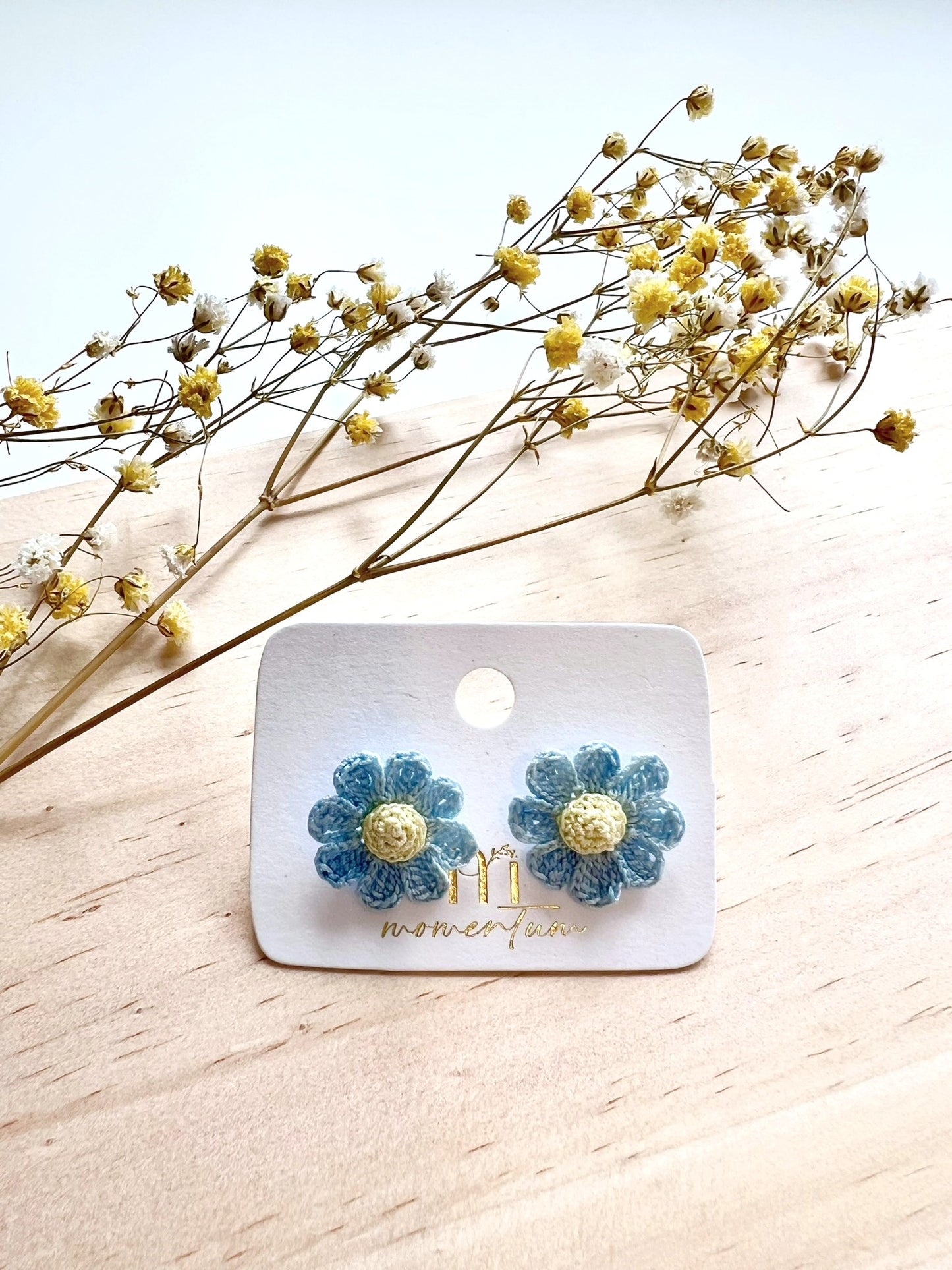 Wild Daisy Earrings Blue.