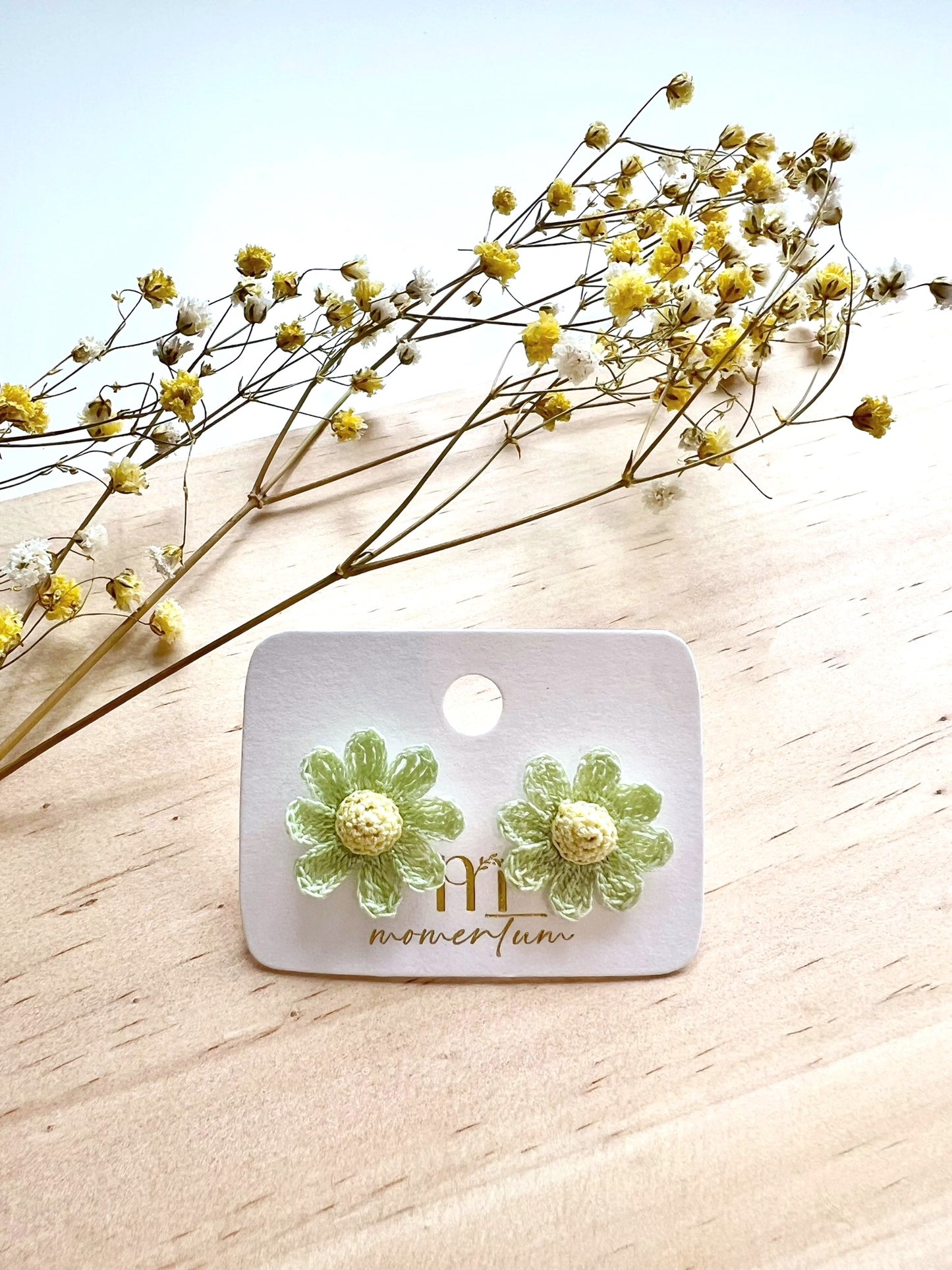 Wild Daisy Earrings Green.