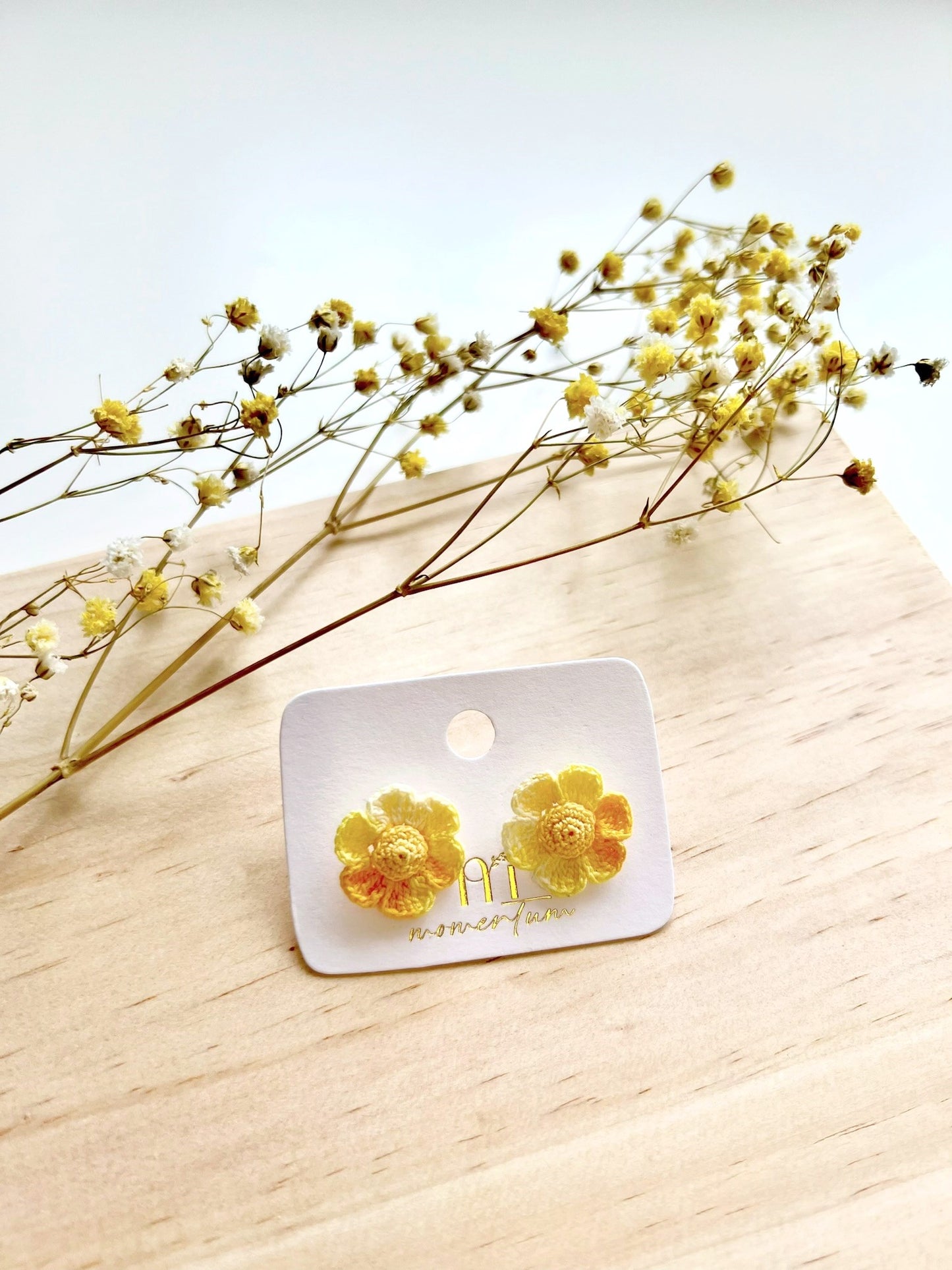 Wild Daisy Earrings Yellow.