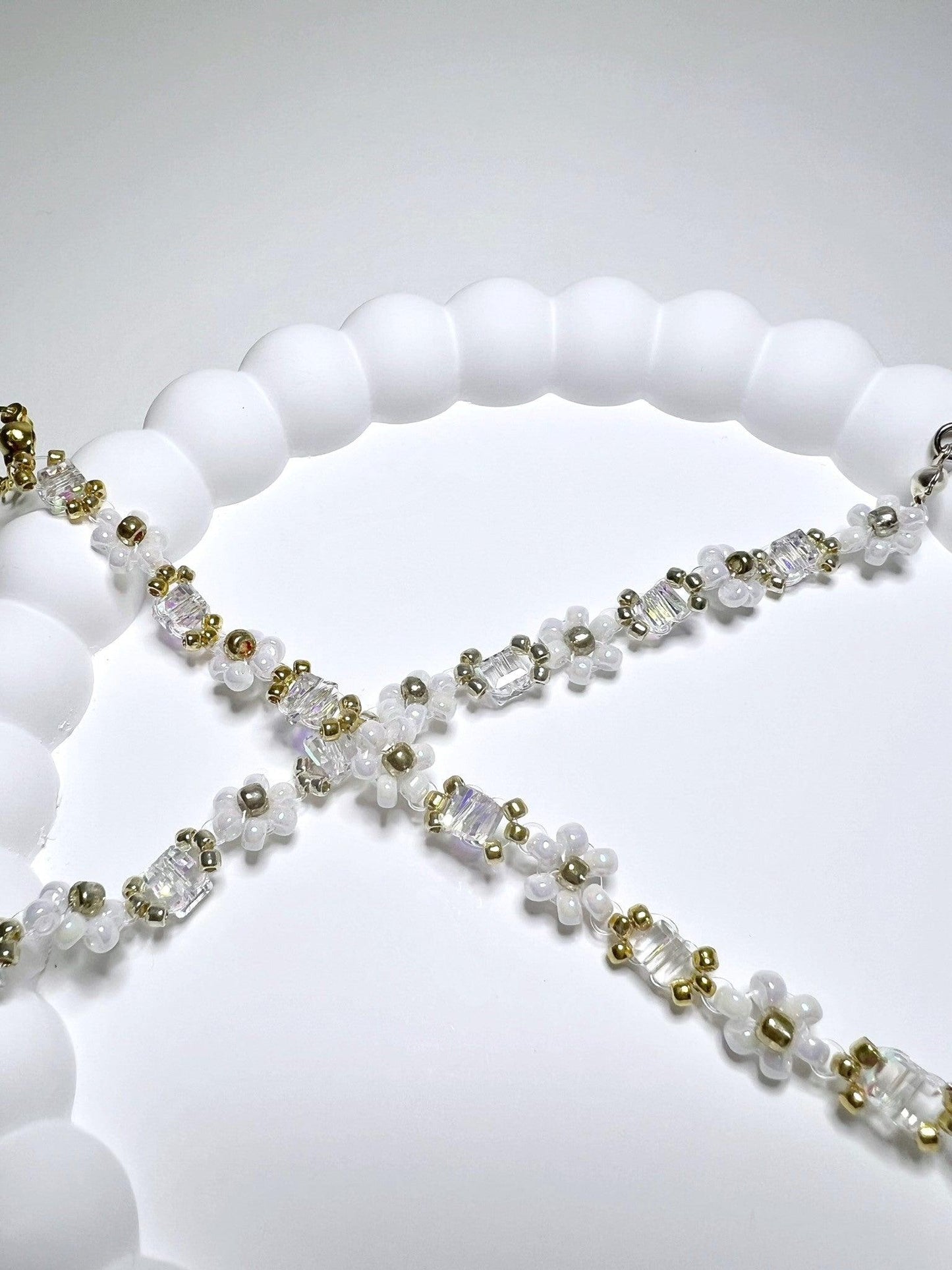 Wonderland Delights Bracelets Cross.