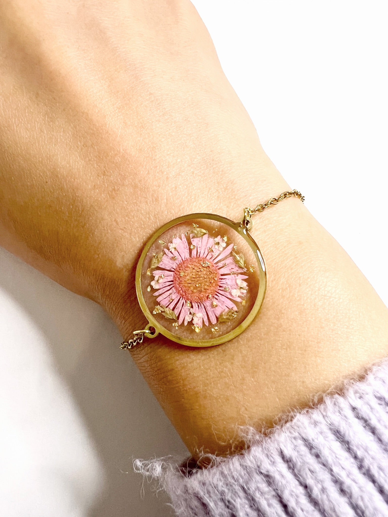 Antique Clock Bracelets Pink Demo.