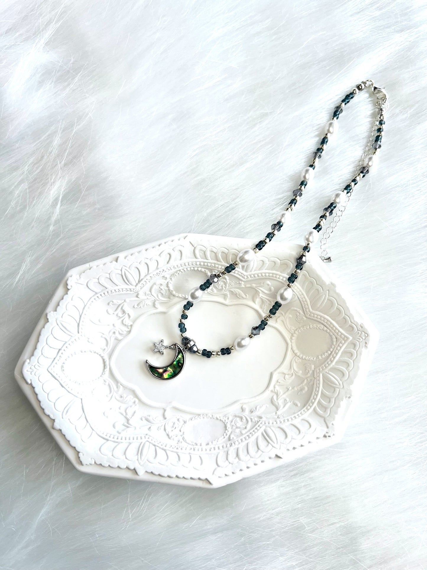 Celestial Tides Necklace Green.