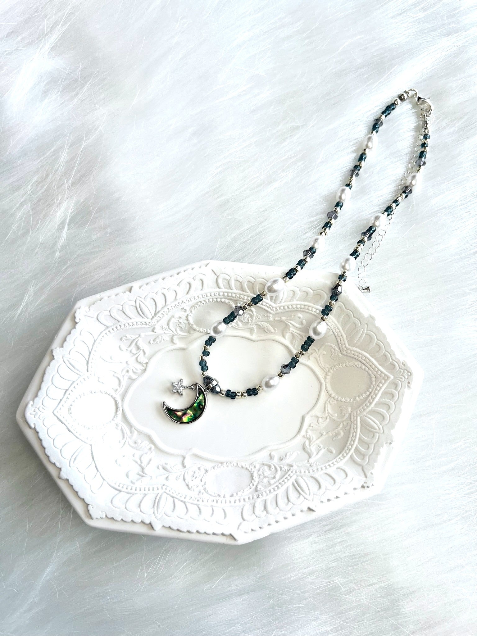 Celestial Tides Necklace Green.