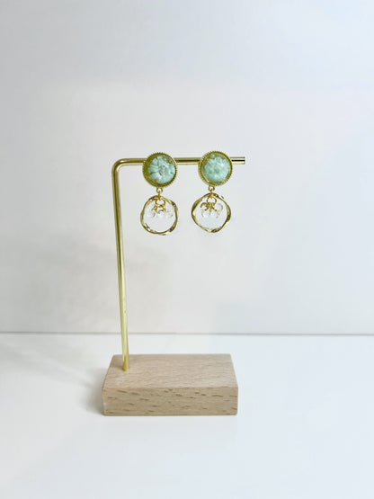 Cho's Bright Earrings Mint Demo.