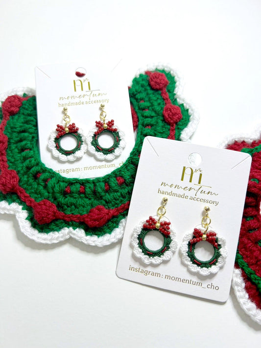 Christmas Wreath Earrings Colours.