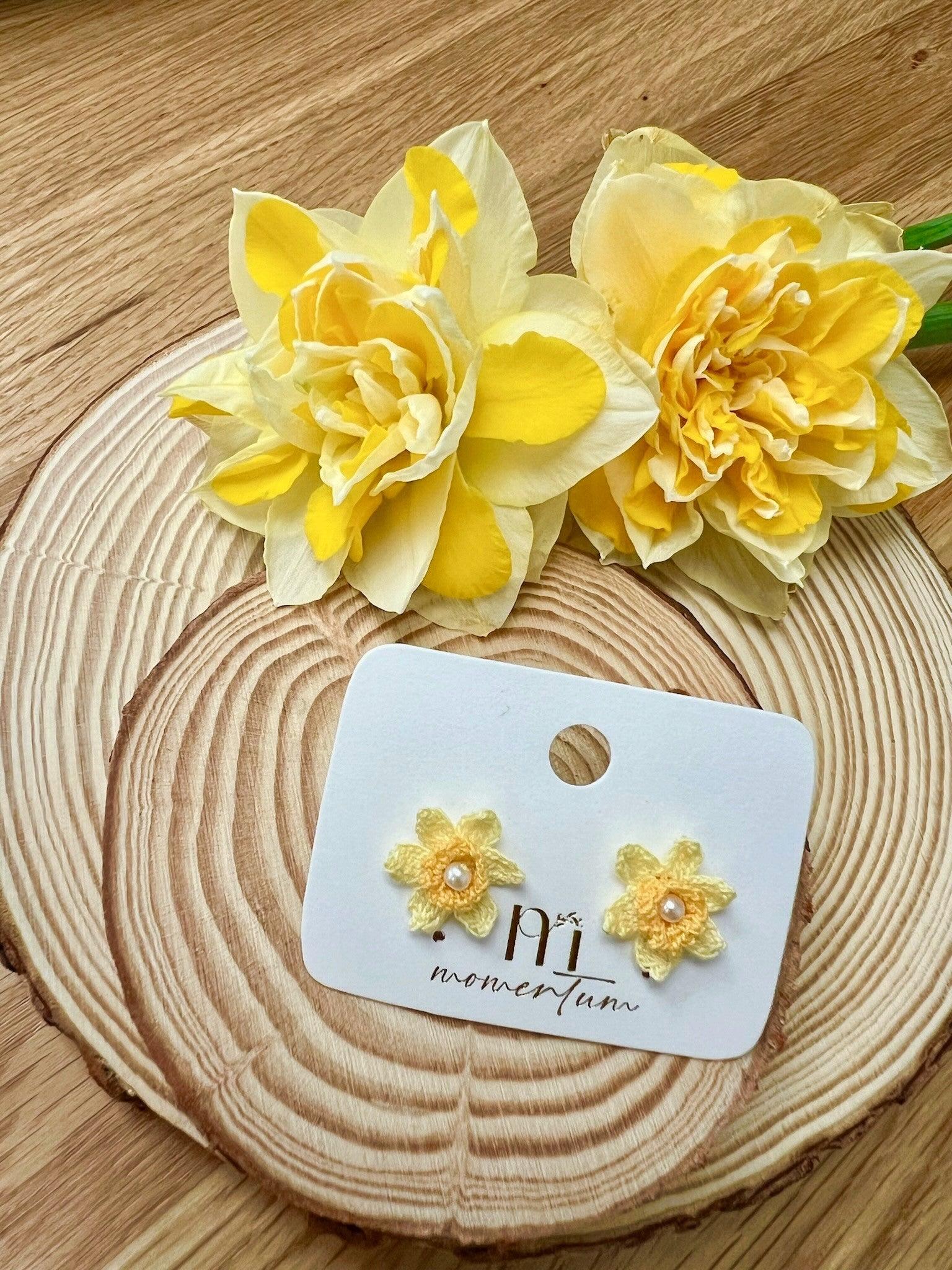 Daffodils Bloom Earring Yellow.