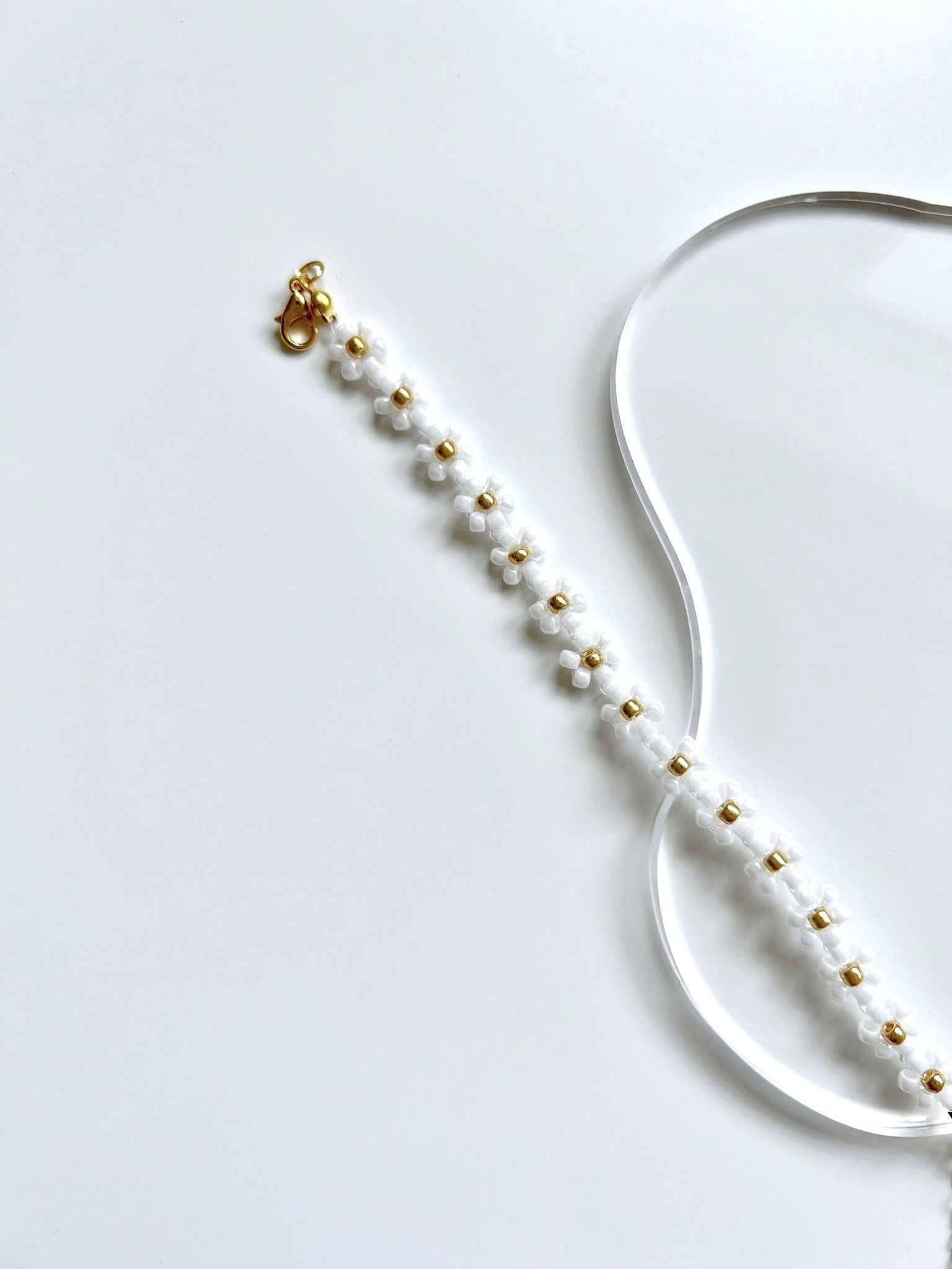 Daisy Shine Bracelets.