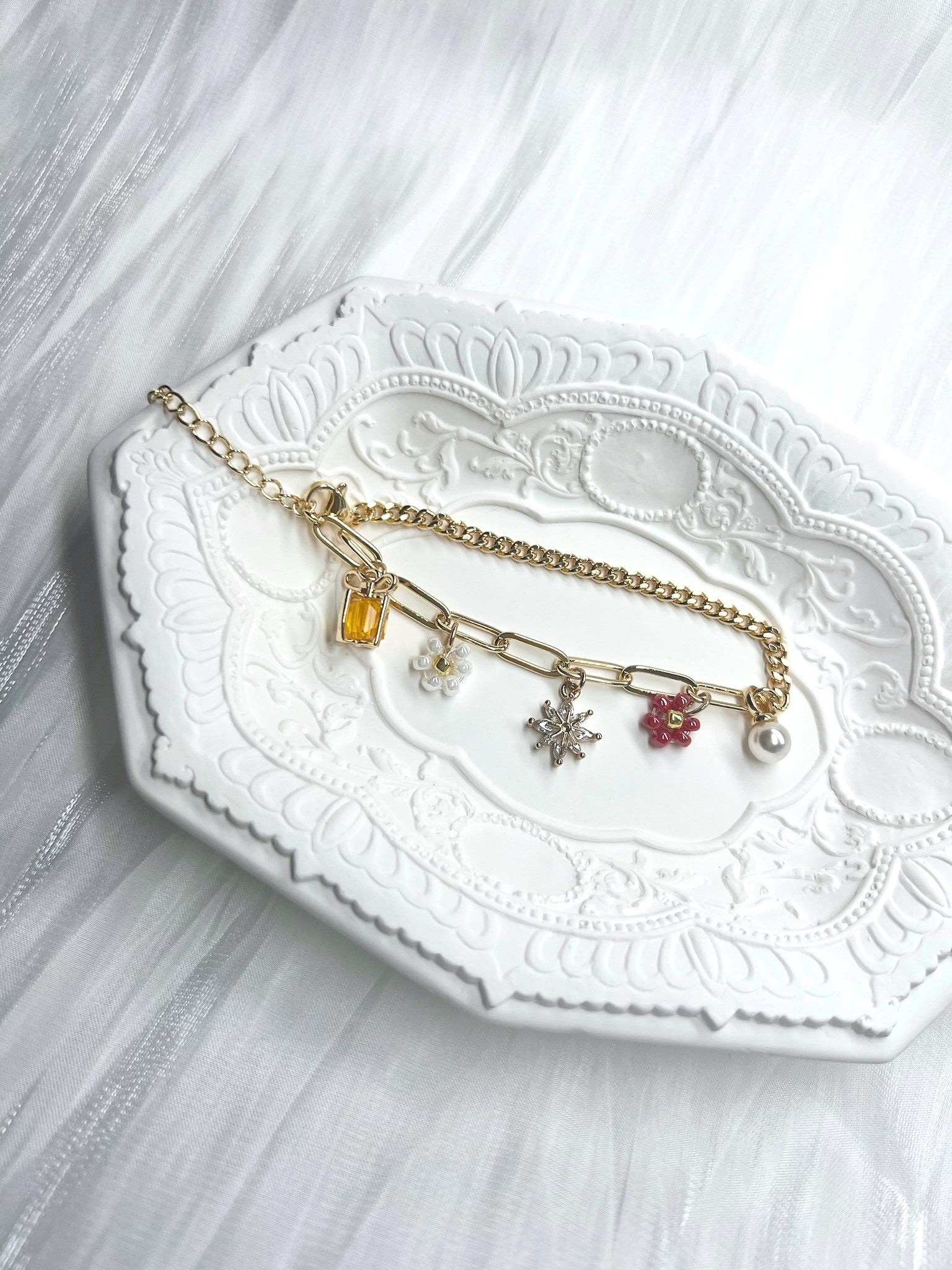 Glamorous Flapper Bracelets Orange.