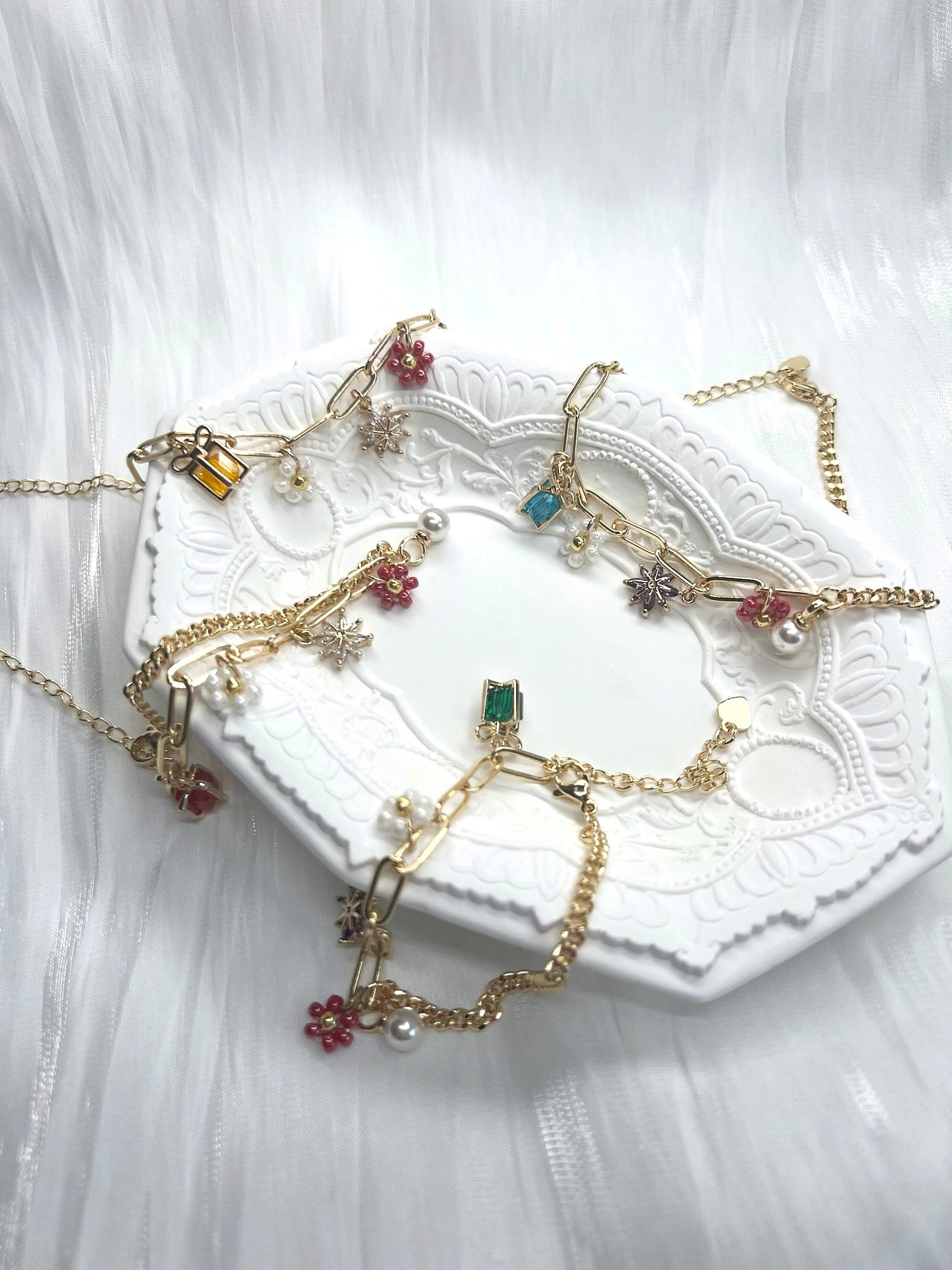 Glamorous Flapper Bracelets Plate.