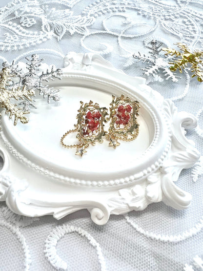 Masterpiece Earrings Red.