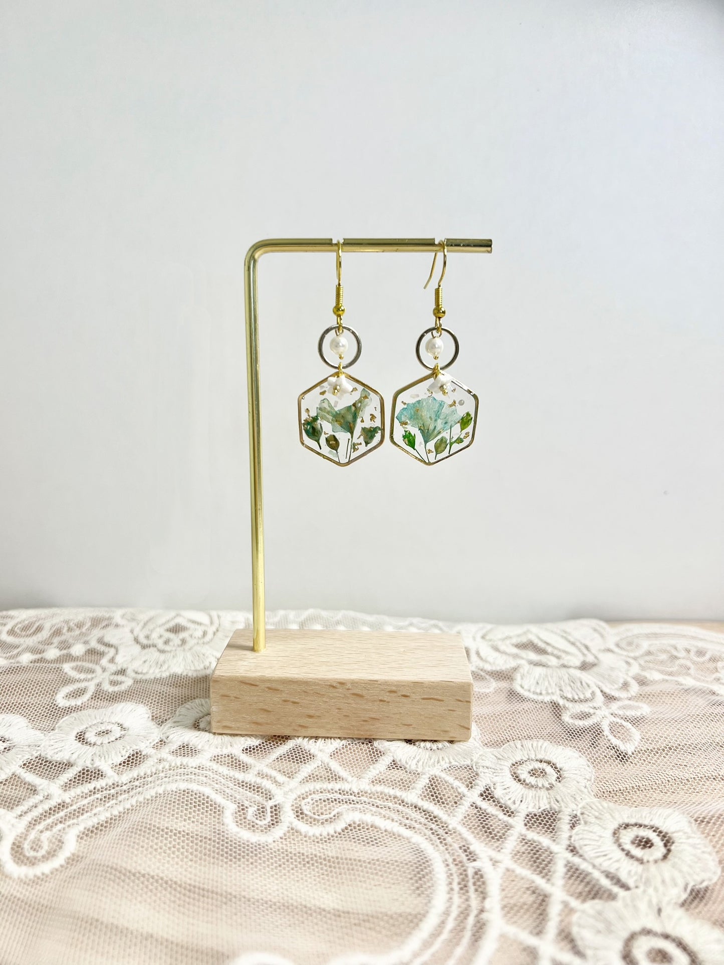 Moonwish Earrings Blue Demo.