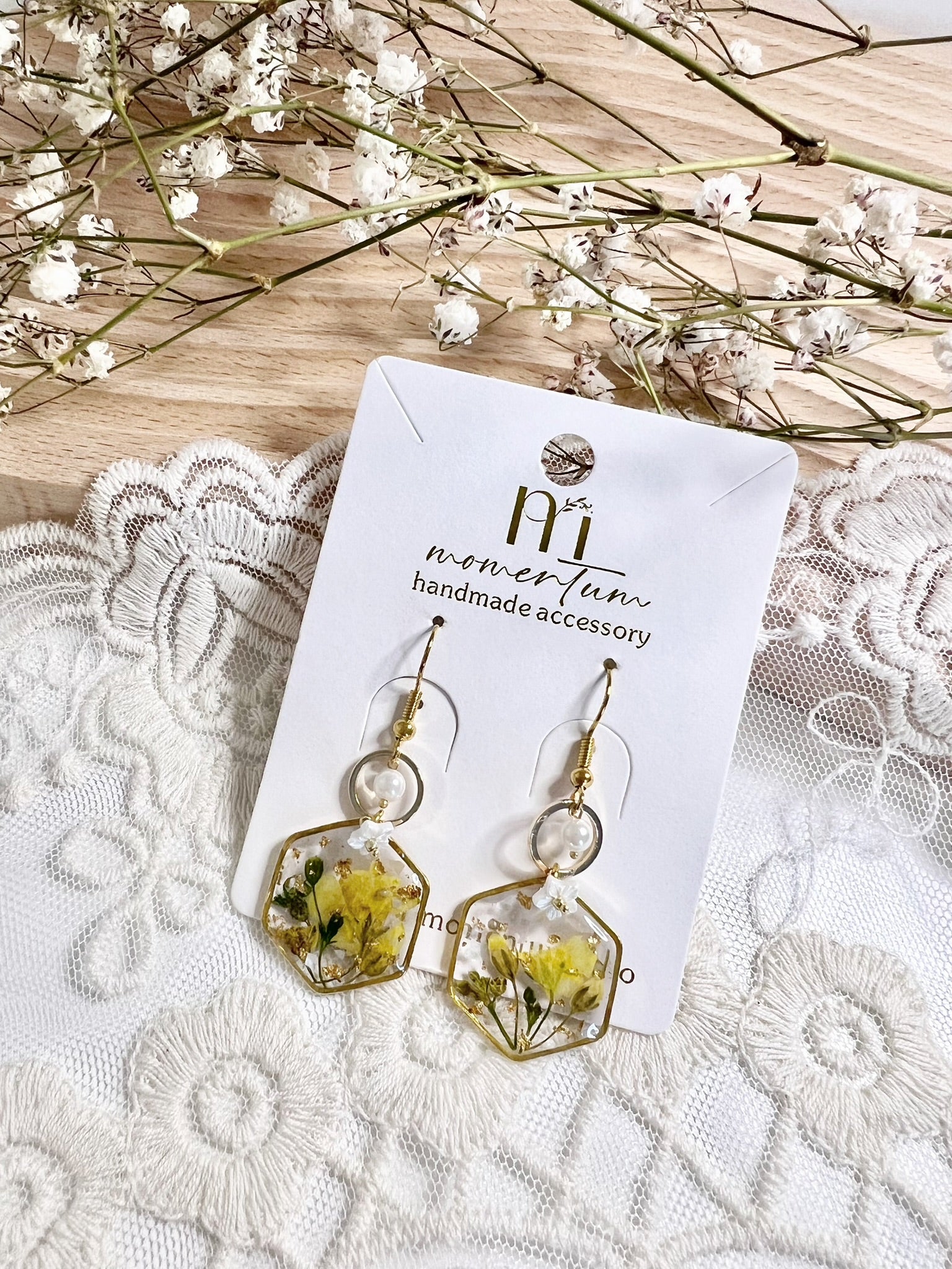 Moonwish Earrings Yellow.