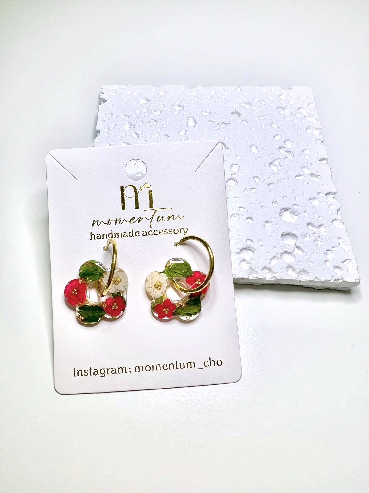 Poinsettia Earrings Card.