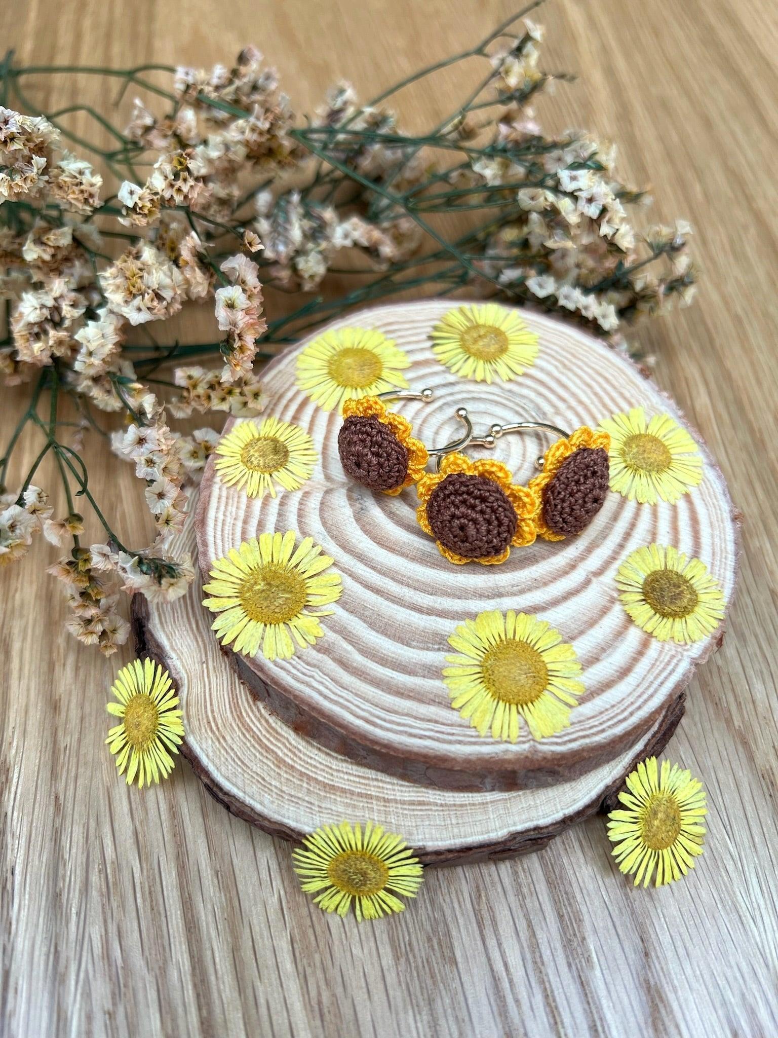 Pure Sunflower Ring.