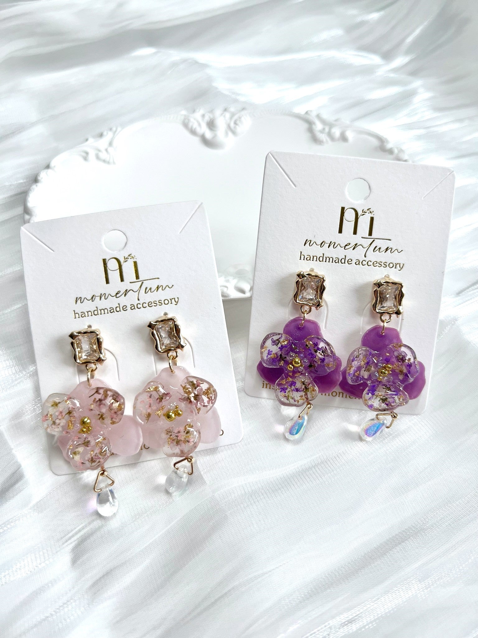 Rainlight Flora Earrings Card.