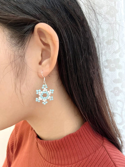 Snowflakes Earrings Blue Demo.