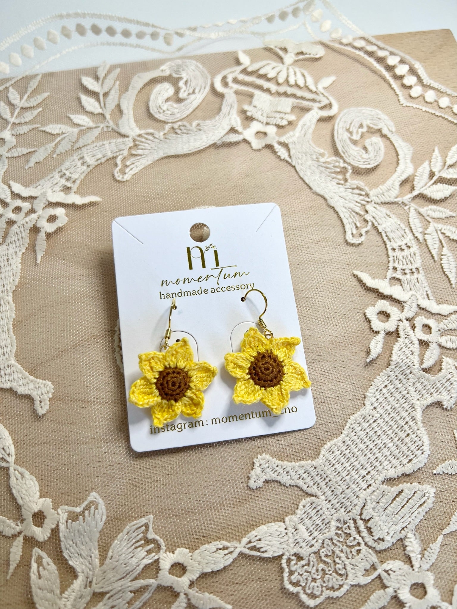 Sunflower Earrings Lacy.